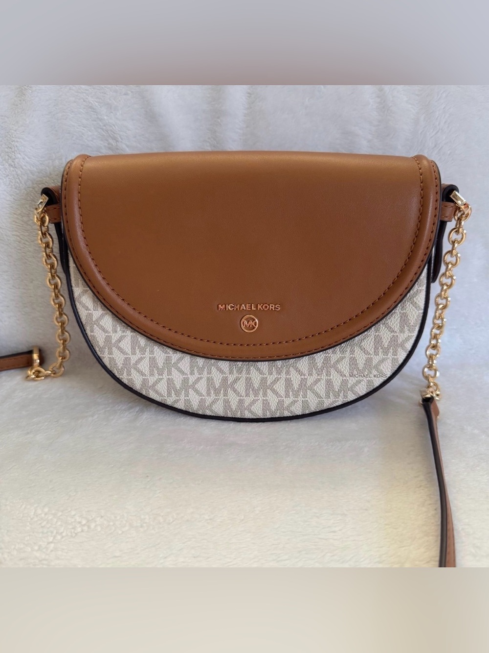 Michael Kors Jet Set Travel Saddle Crossbody Vanilla Brown MK Monogram EUC